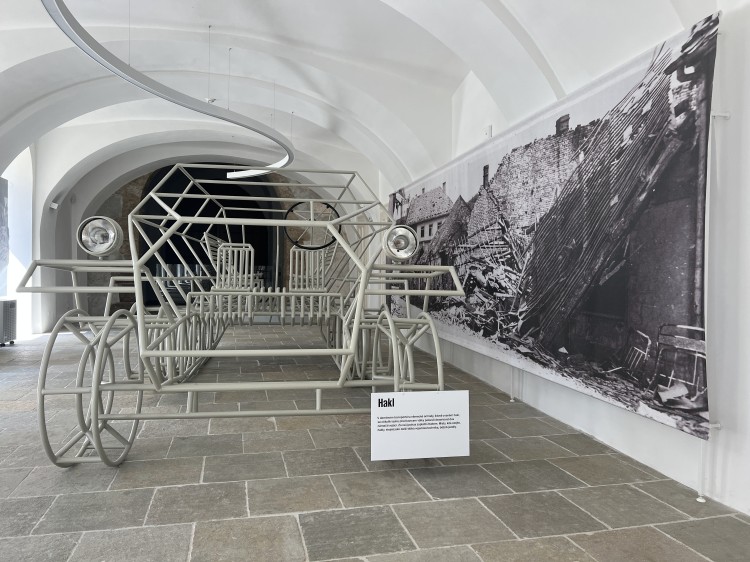Výstava Tunelem do 20. století (foto 3)