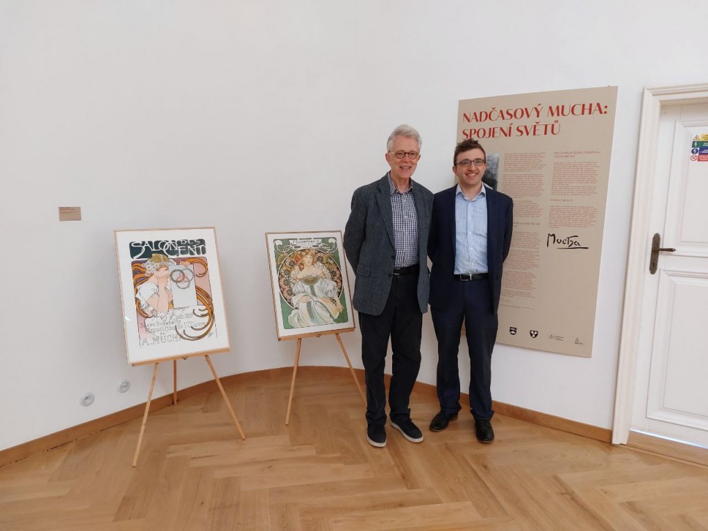 Jsme součástí Muchovy stezky Jsme součástí Muchovy stezky