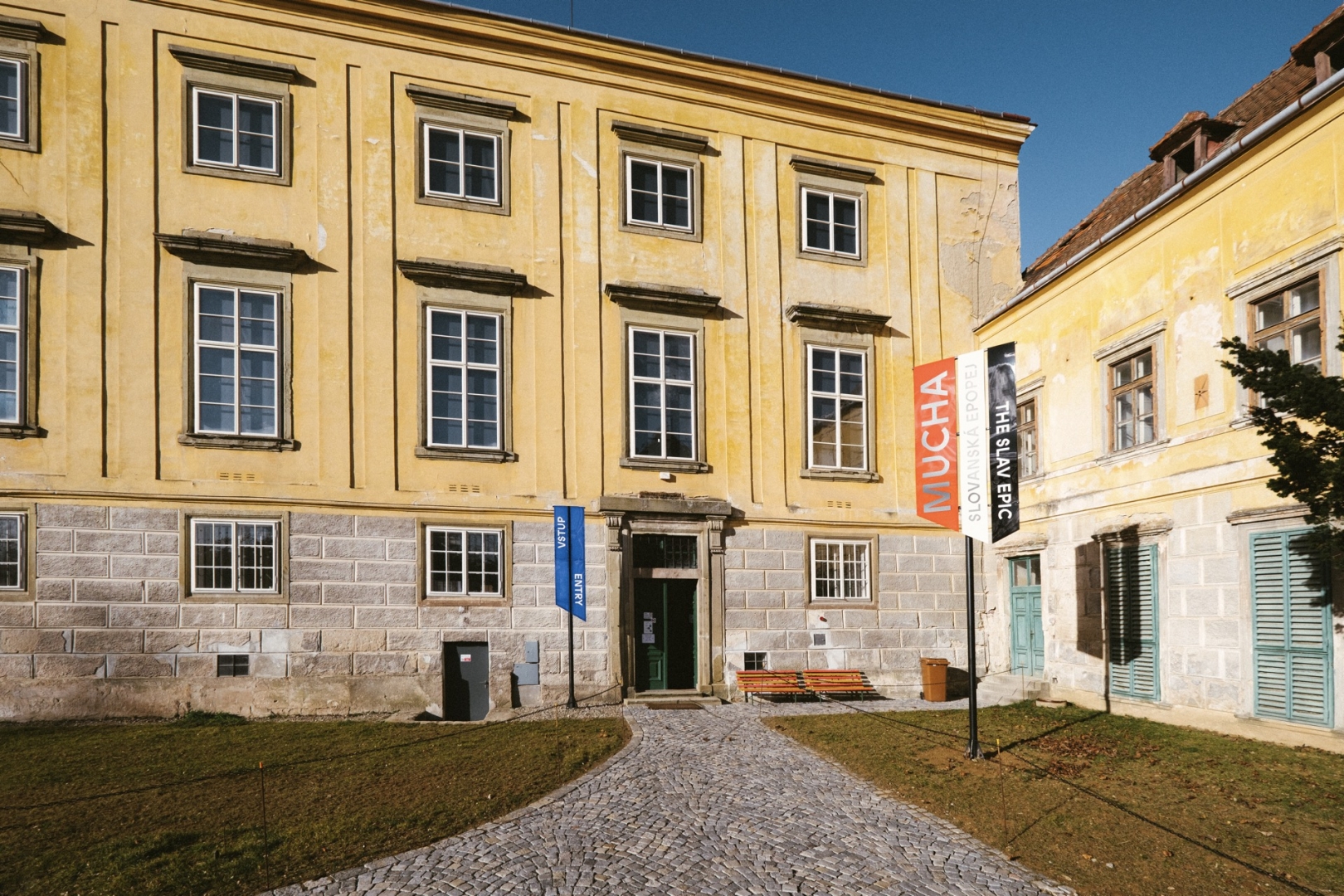 ZAVŘENO v úterý 2. května