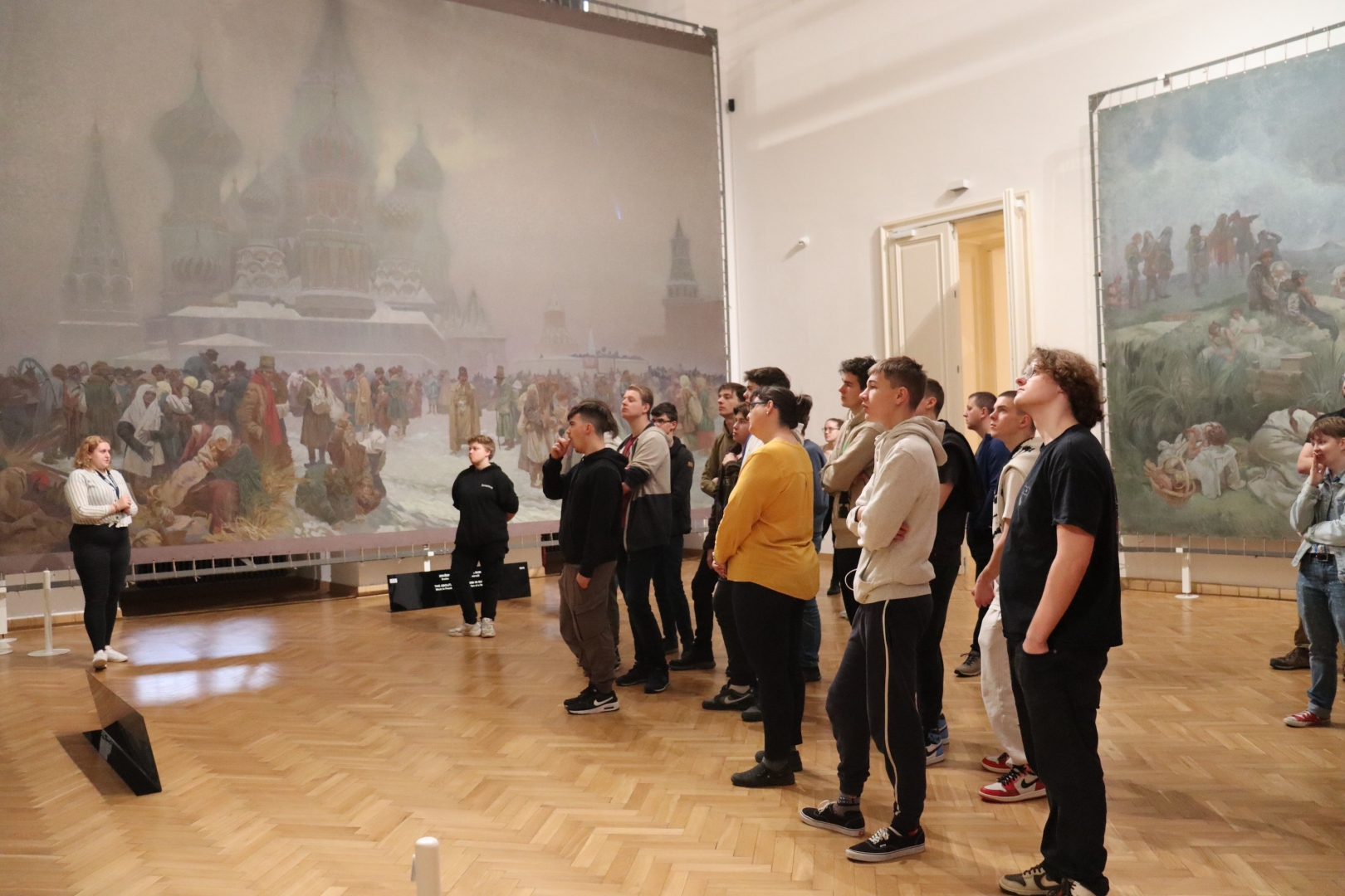 Studenti gymnázia pozvali  kamarády ze Slovenska na Slovanskou epopejj