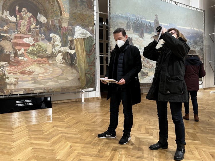 Francouzští novináři se zajímali o Slovanskou epopej (foto 3)