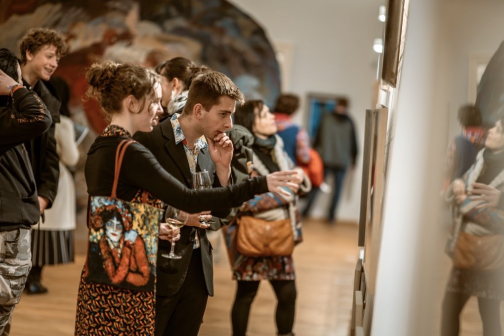 Na zámku vystavuje František Filipi. Přijďte na Chronický náznak úsměvu