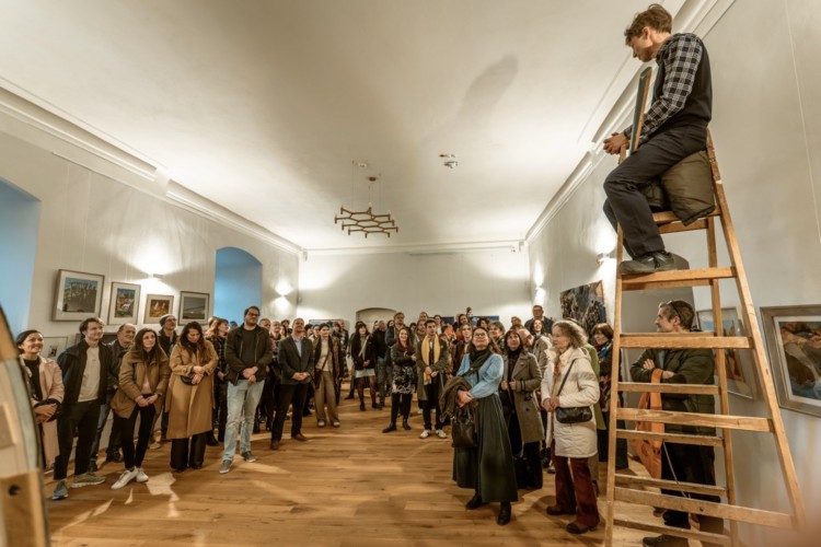 Na zámku vystavuje František Filipi. Přijďte na Chronický náznak úsměvu (foto 2)