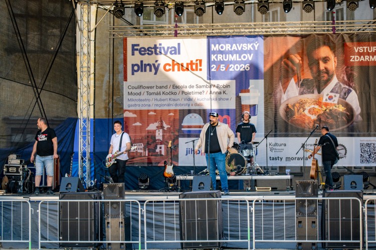 Zámecký areál provoněl Festival plný chutí (foto 29)