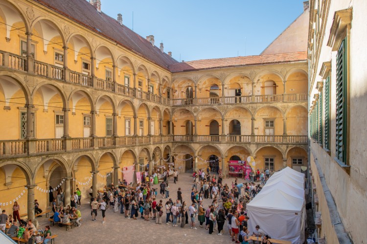Zámecký areál provoněl Festival plný chutí (foto 18)